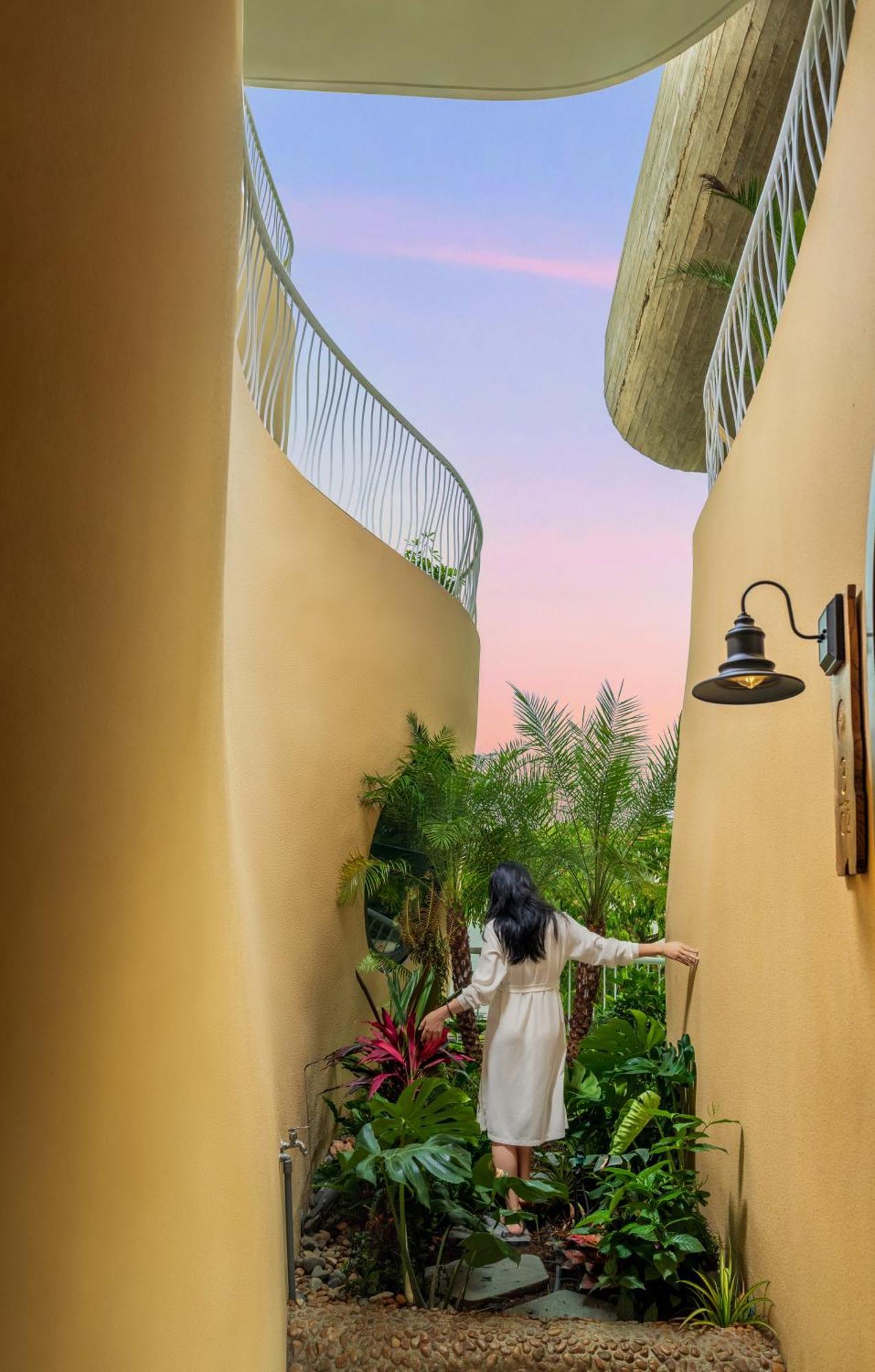 Saha Casa Boutique Hotel Дананг Экстерьер фото